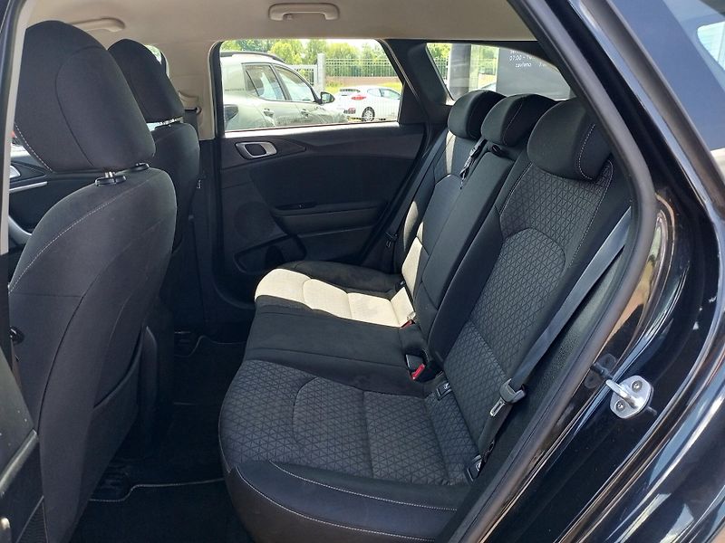 Kia Ceed (2019) SW CRDi Dynamic Line - fotka 10 z 10