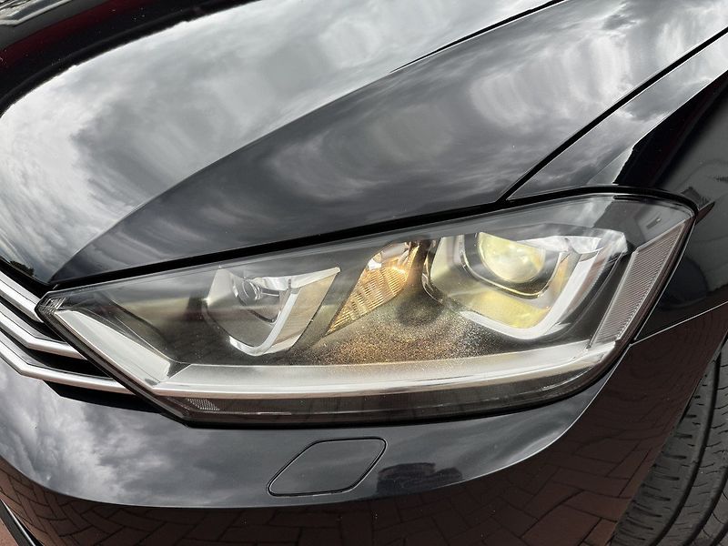 Volkswagen Golf Sportsvan (2015) 1.4TSi 92kW Xenony Navi - fotka 35 z 48