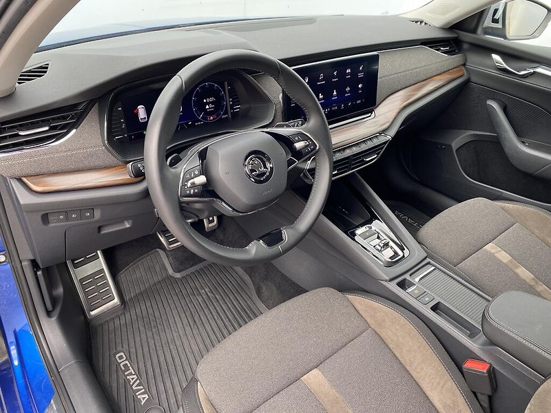 Škoda Octavia Scout 2,0 TDI 110 kW 4x4 DSG - fotka 7 z 28