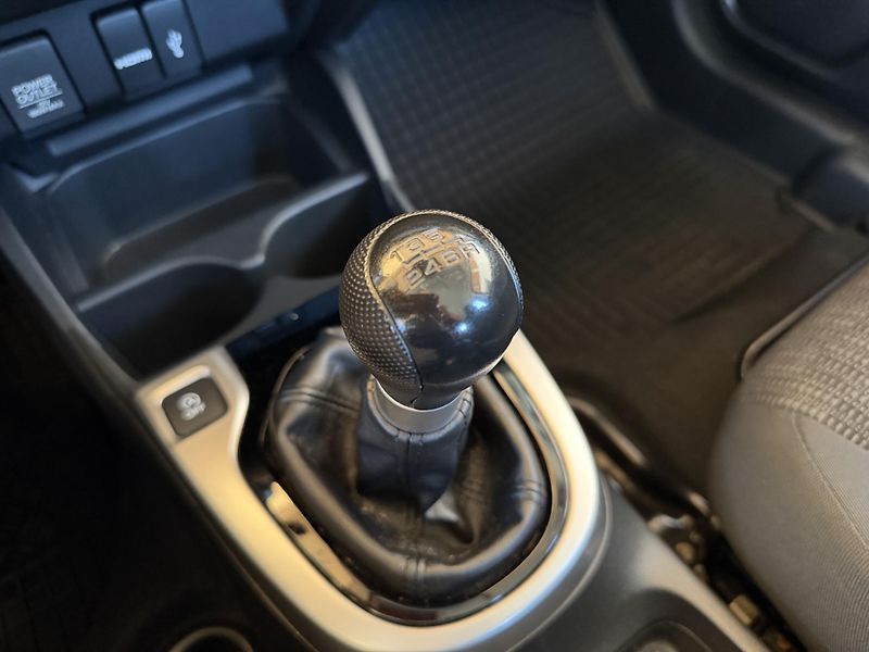 Honda Jazz 1.3 i-VTEC Comfort - fotka 13 z 22