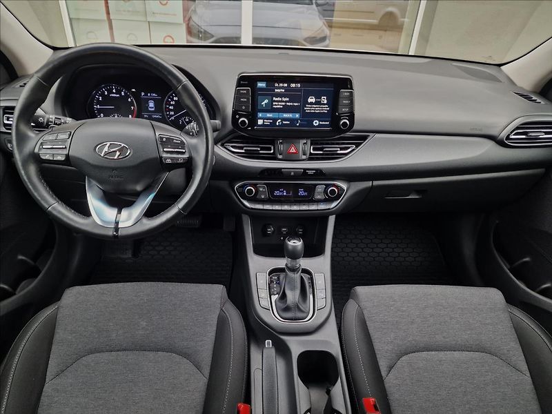 Hyundai i30 1.0 T-GDI Comfort,ČR,1.Maj. - fotka 24 z 49