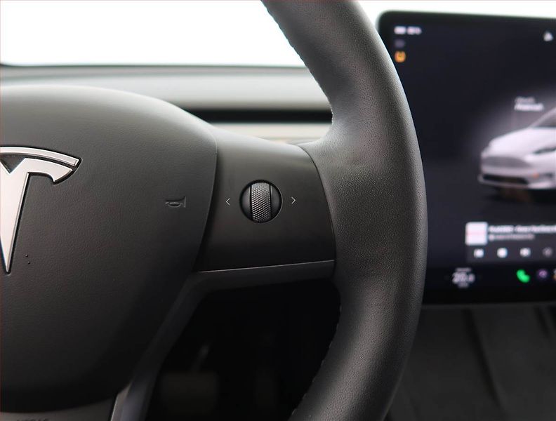 Tesla Model Y (2023) Long Range AWD 79kWh, SoH 92% - fotka 16 z 31