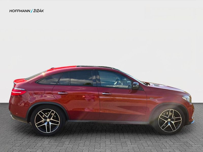 Mercedes-Benz GLE 450 AMG 4MATIC - fotka 4 z 20