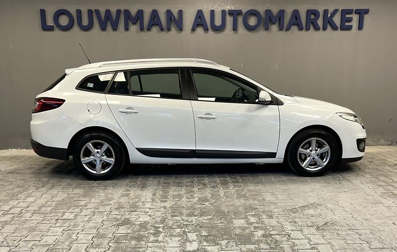 Renault Mégane 16V DYNAMIQUE - fotka 17 z 17