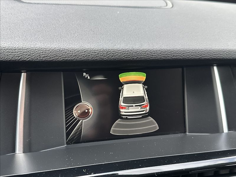 BMW X3 2,0 28i 245PS  Advantage A/T 4 - fotka 38 z 53