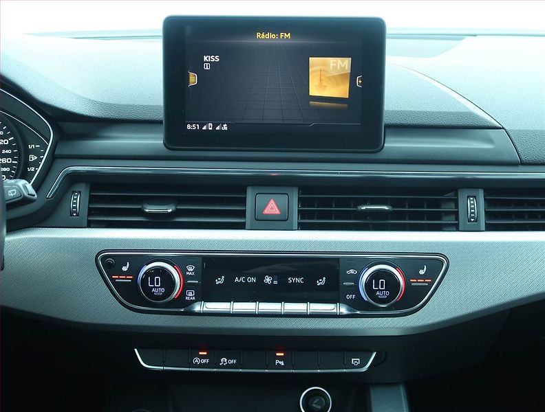 Audi A4 (2016) Ambition 2.0 TDI, Automat - fotka 12 z 19