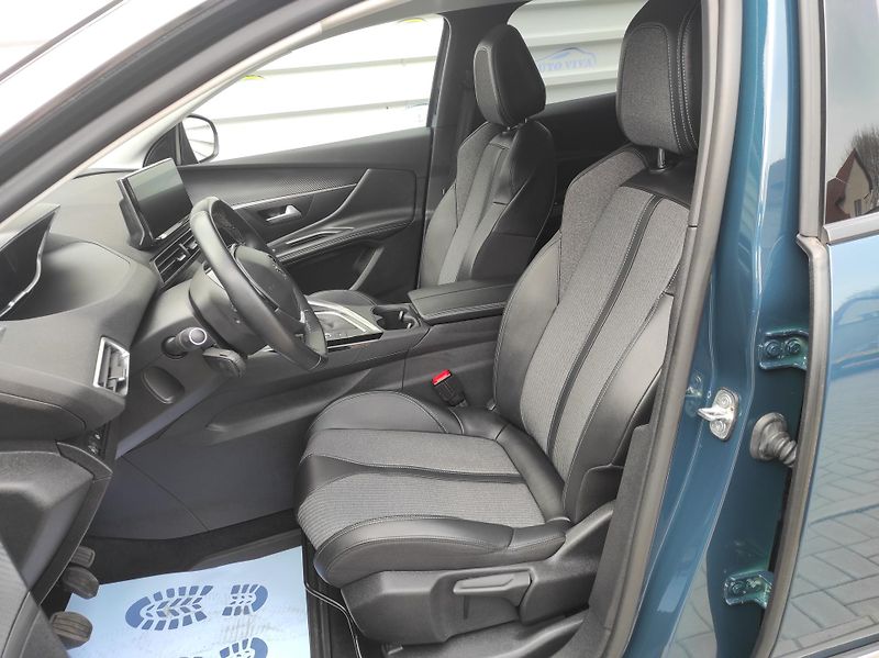 Peugeot 3008 1,5BlueHDi S&S, ALLURE, ČR - fotka 12 z 61