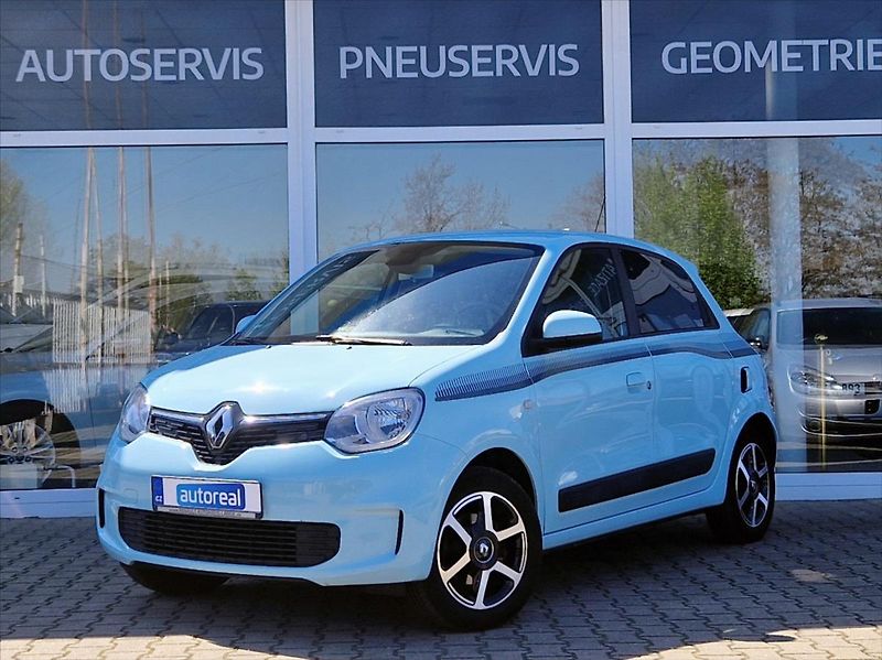 Hyundai i40 1,7 CRDi, Navi, Xenony, Tažné - fotka 1 z 26
