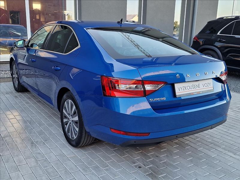 Škoda Superb 2.0TDI DSG Style,ČR,1.Majitel - fotka 8 z 50