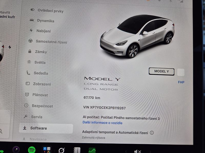 Tesla Model Y LONG RANGE DUAL MOTOR  92,7% - fotka 48 z 48