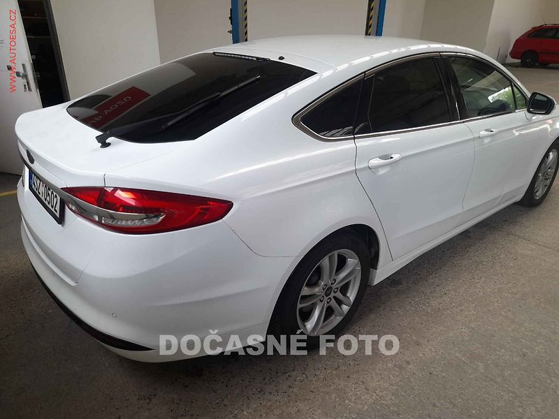 Ford Mondeo (2019) 1.5T - fotka 2 z 3
