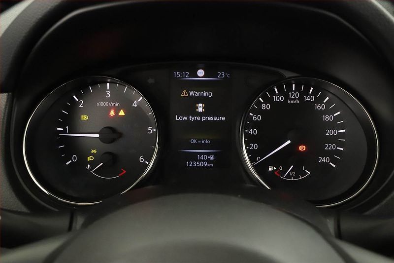Nissan X-Trail (2017) 1.6 dCi, 4X4, Navi, Tempomat - fotka 8 z 16