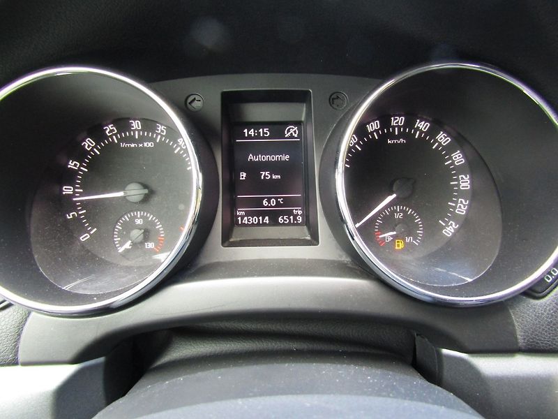 Škoda Yeti (2014) 1.6 TDI 77kW  BEZ KOROZE - fotka 29 z 38