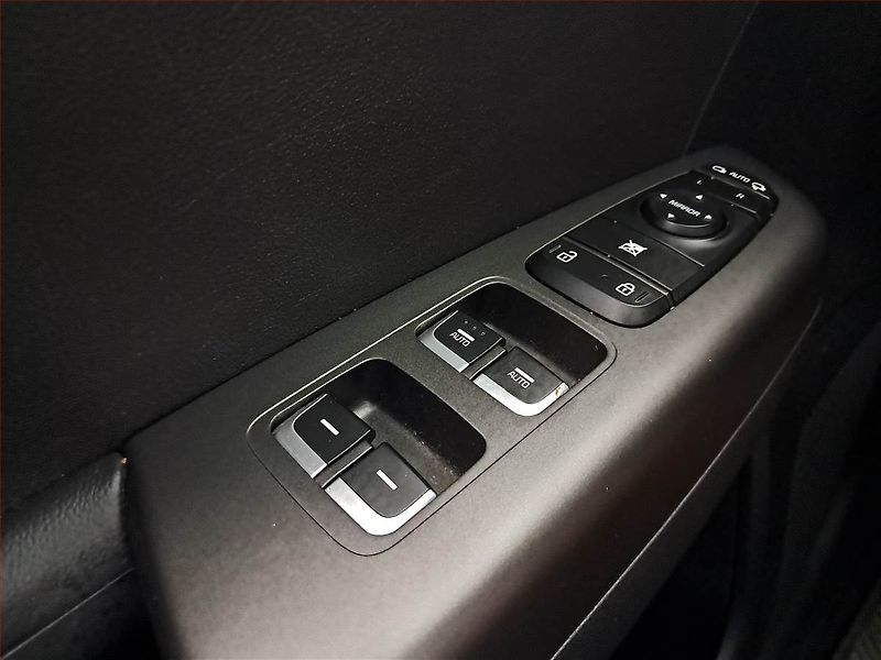 Kia Sportage (2021) 1.6 T-GDI - fotka 21 z 21