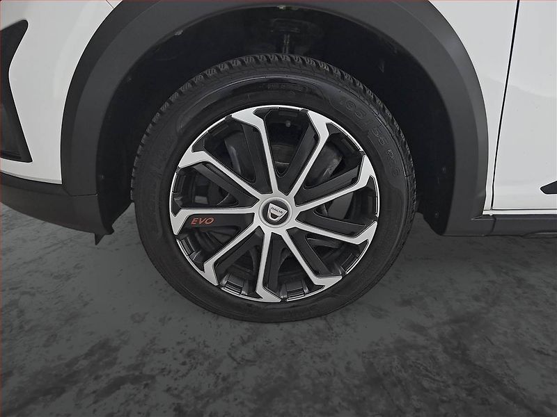 Dacia Sandero (2022) 1.0 TCe, LPG, Navi, Tempomat - fotka 15 z 17