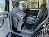 Volkswagen Touran 2.0TD MAN 7MÍST SERVISKA TAŽNÉ - náhled 31