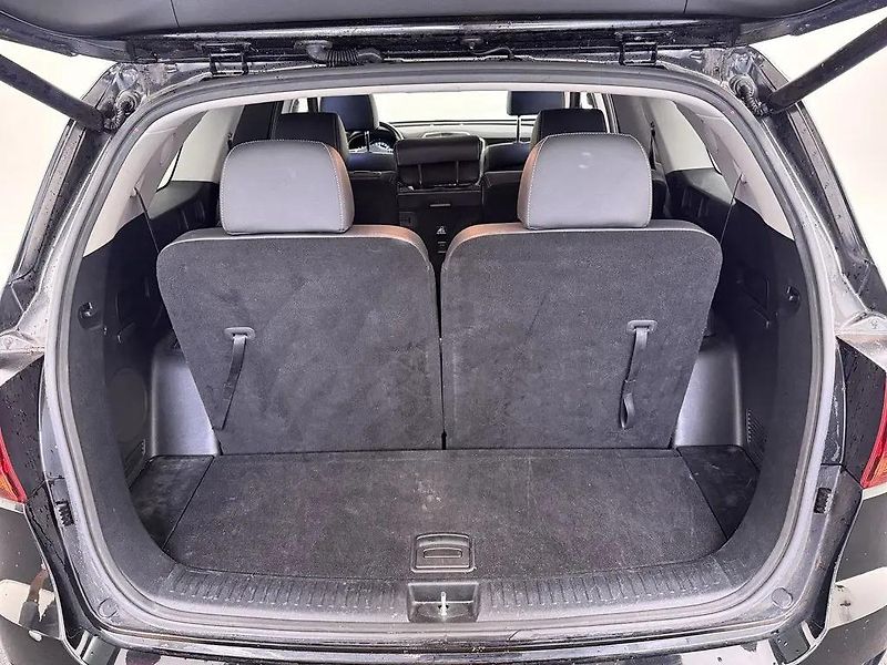 Kia Sorento 2.2 CRDi 4WD GT-Line 7-Míst TZ - fotka 15 z 16