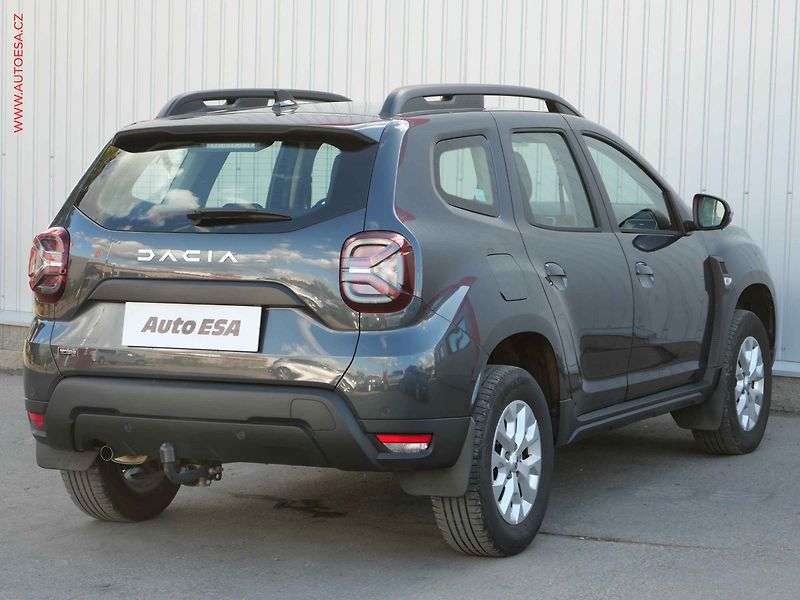 Dacia Duster (2023) 1.0 T, 1.maj,ČR, AC, TZ - fotka 4 z 18