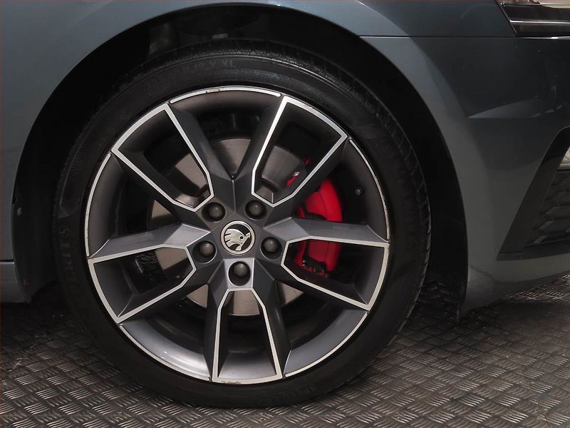 Škoda Octavia (2017) RS 2.0 TDI, Serv.kniha, Navi - fotka 12 z 18