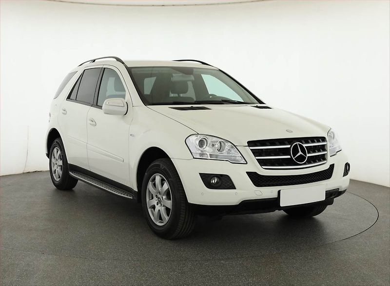 Mercedes-Benz Třídy M (2010) ML 300 CDI, 4X4, Automat - fotografie inzerátu