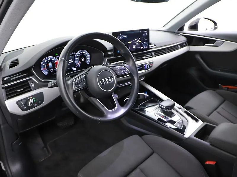 Audi A4 35TFSI Aut. Sport DPH TZ  - fotka 3 z 9