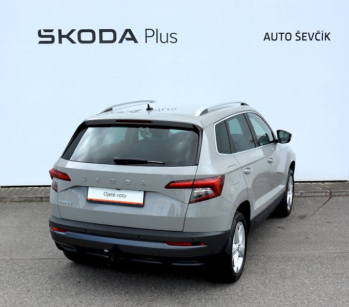 Škoda Karoq (2019) 1.5 TSI 110 kW Style PLUS - fotka 2 z 31