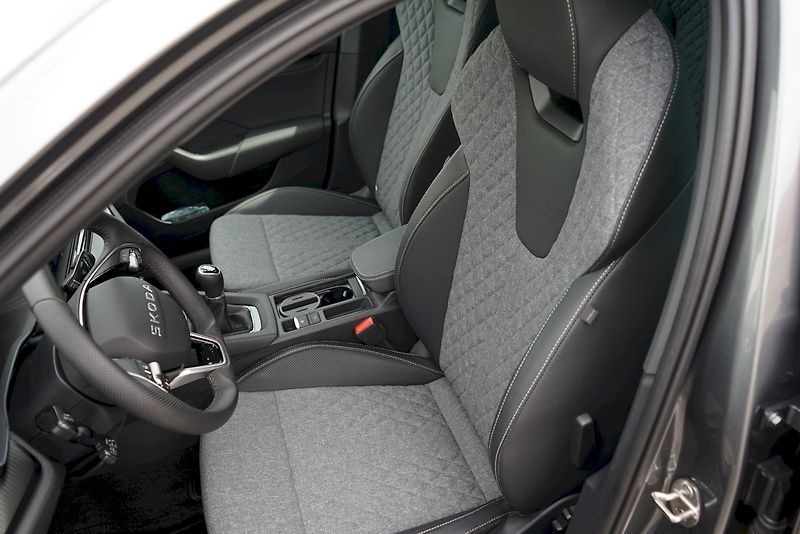 Škoda Octavia (2025) TSI 110 kW Sportline - fotka 9 z 34