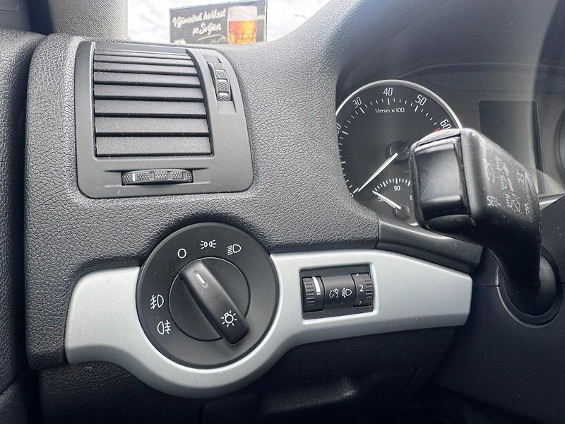 Škoda Octavia (2009) 1,4 TSI 90 KW KOLA KILOMETRY - fotka 29 z 44