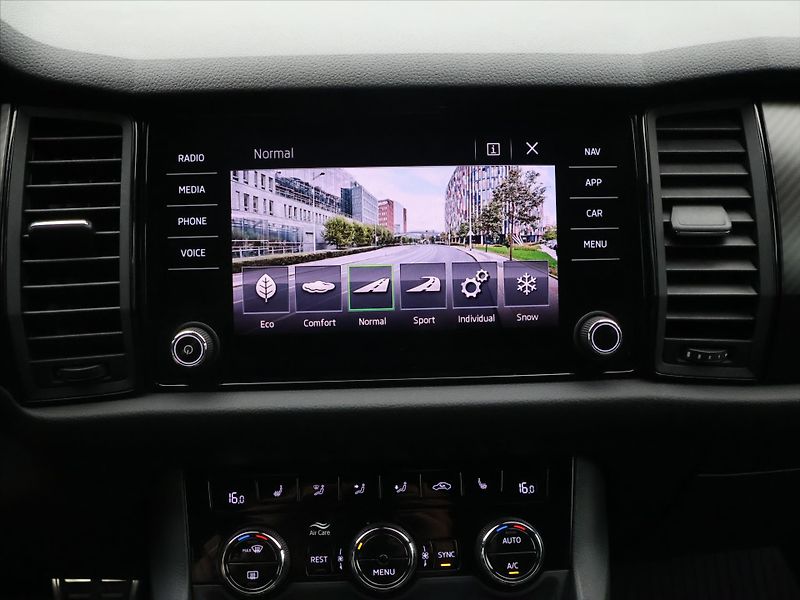 Škoda Kodiaq 2,0 RS TDI 176kW DSG 4x4 DPH - fotka 22 z 30