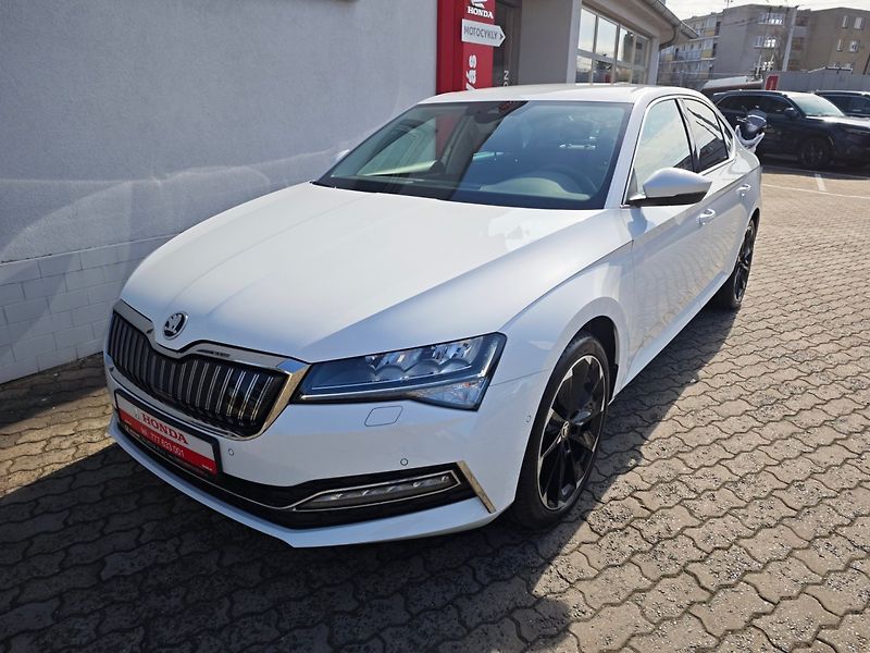 Škoda Superb iV 1.4 TSi Style Plug-in 160kW - fotka 3 z 50