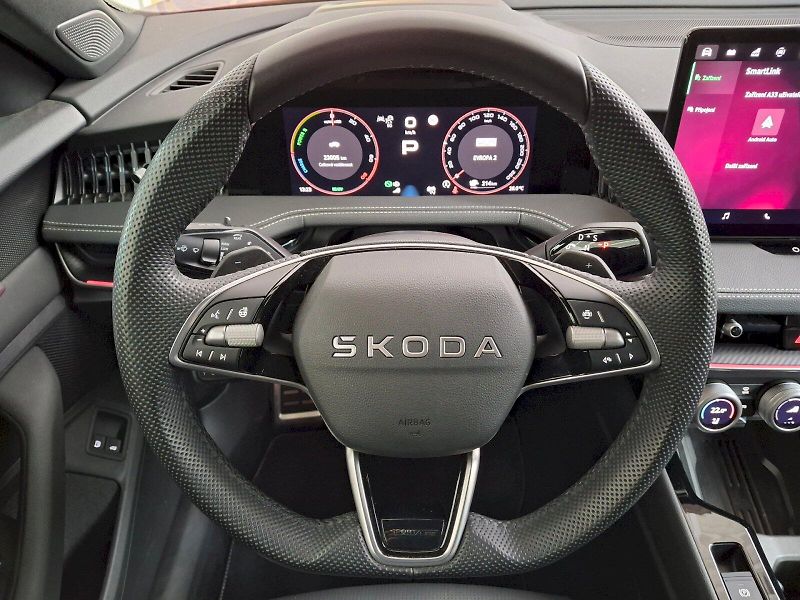Škoda Superb (2025) iV SportLine DSG 1,5TSi 150kW - fotka 16 z 35