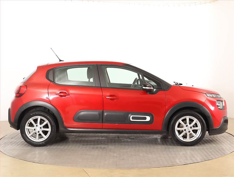 Citroën C3 (2021) 1.2 PureTech, Serv.kniha - fotka 6 z 18