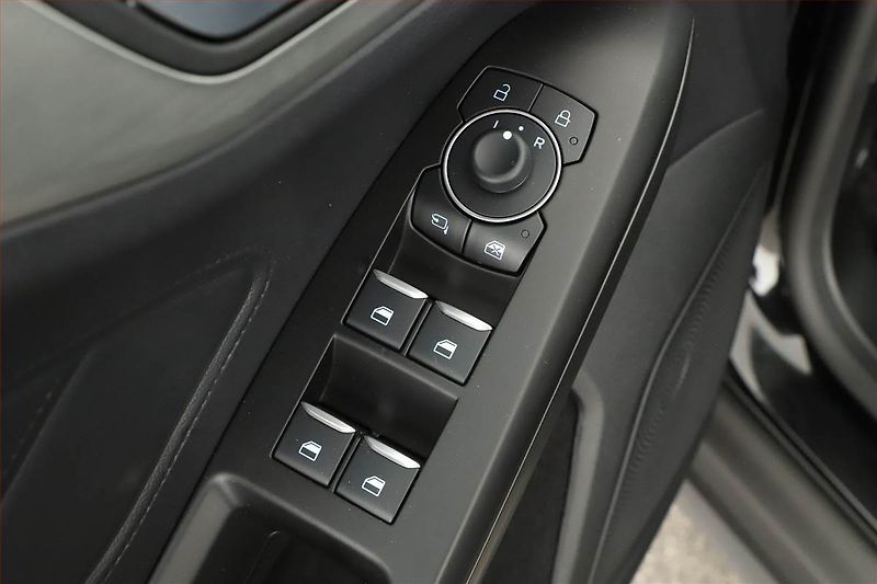 Ford Focus (2024) Titanium 1.0 MHEV, Automat, ČR - fotka 9 z 20