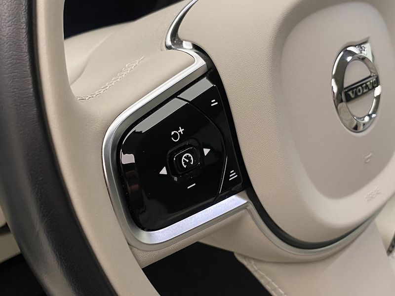 Volvo XC90 B5 AWD BRIGHT PLUS - fotka 20 z 66