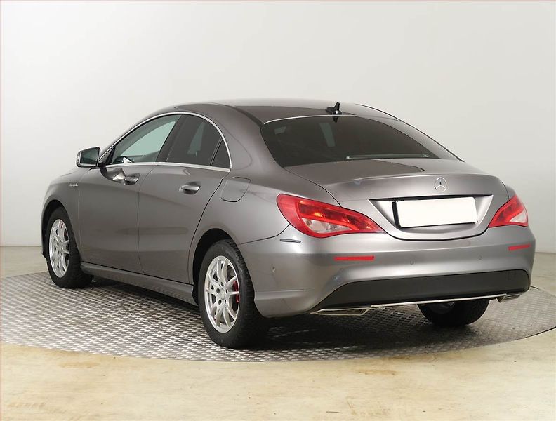 Mercedes-Benz CLA (2015) 180, Automat, Serv.kniha, Kůže - fotka 4 z 22