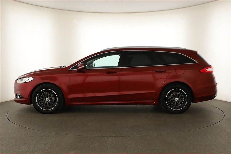 Ford Mondeo (2016) 2.0 TDCI, Navi, Tempomat - fotka 3 z 13