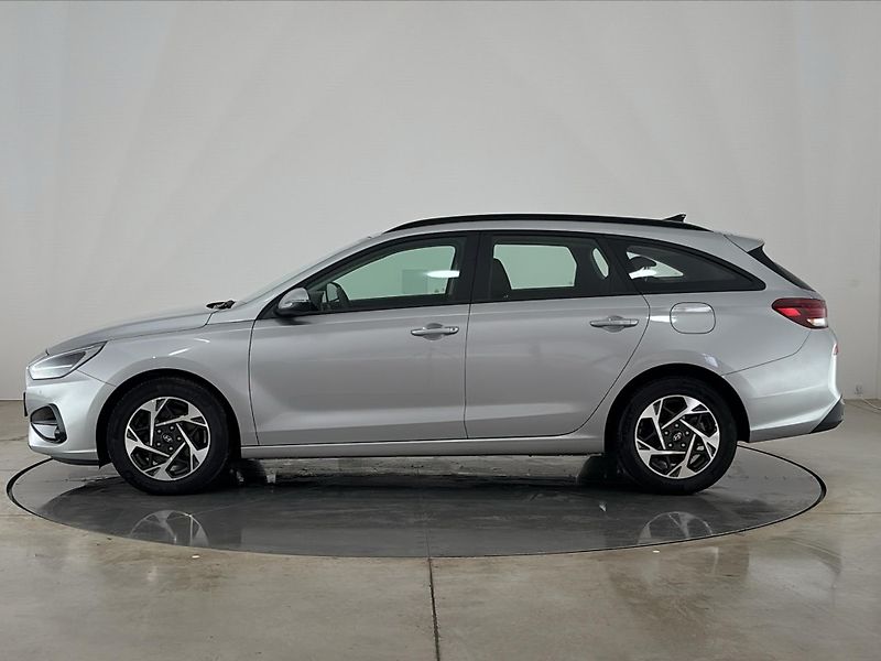 Hyundai i30 Smart DCT - fotka 3 z 30