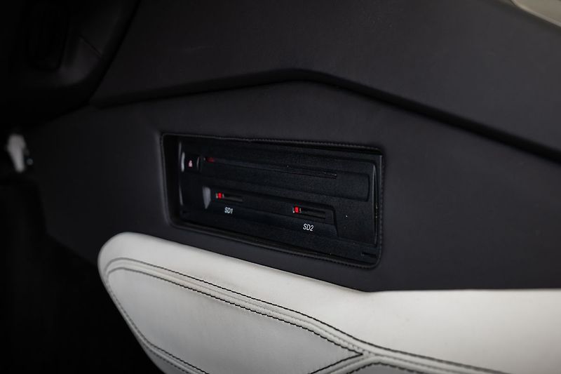 Lamborghini Aventador - fotka 12 z 25