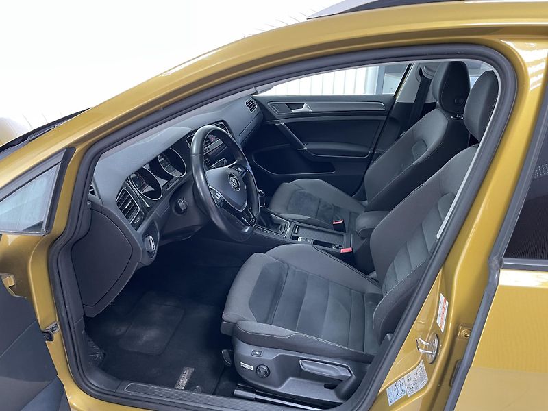 Volkswagen Golf 1.4 TSi ČR LED SERVISKA  - fotka 20 z 27