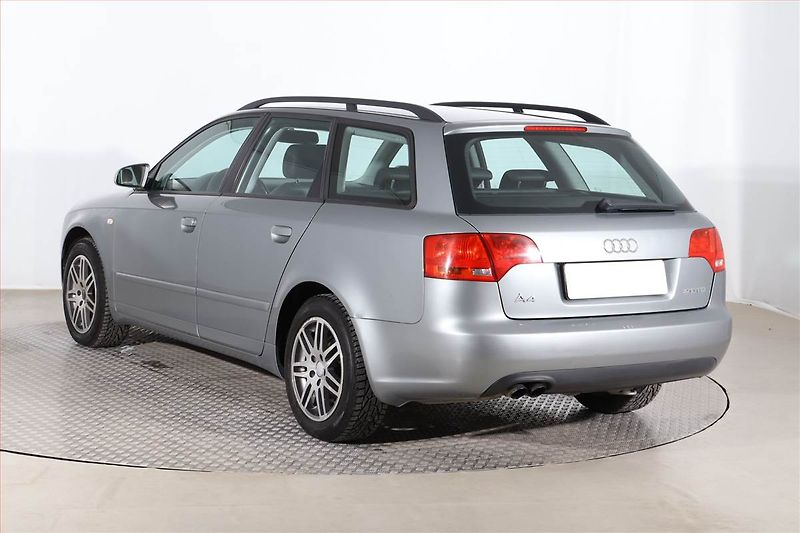 Audi A4 (2006) 2.0 TDI, po STK, jezdí výborně - fotka 4 z 17