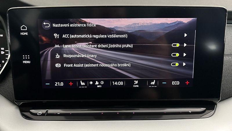 Škoda Octavia 1.4 TSI iV DSG Style Combi - fotka 22 z 25