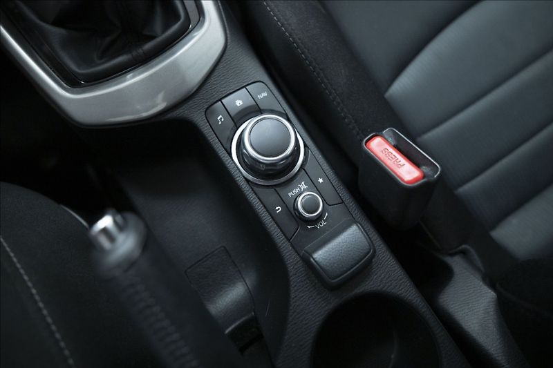 Mazda CX-3 2,0 SKYACTIV 1. MAJITEL ČR - fotka 22 z 37