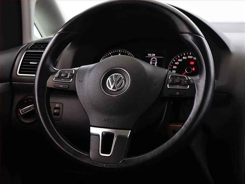 Volkswagen Touran (2010) 1.4 TSI, 7 míst, Tempomat - fotka 13 z 18