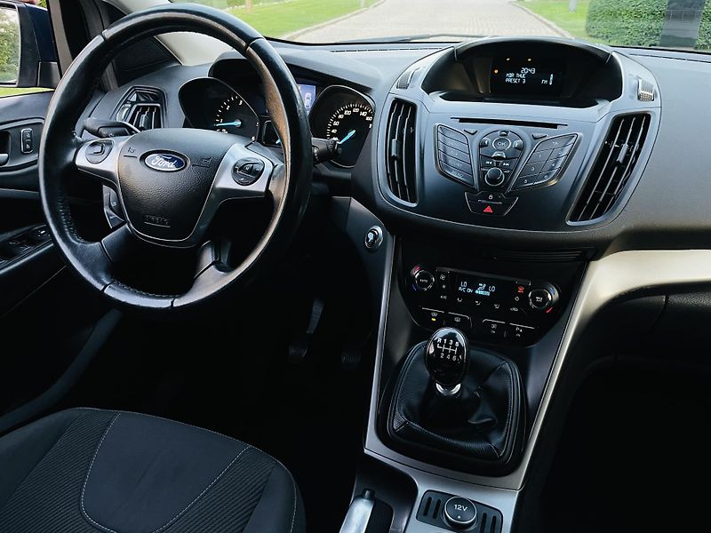 Ford Kuga 2.0TDCi MANUÁL SERVISKA TAŽNÉ  - fotka 26 z 51