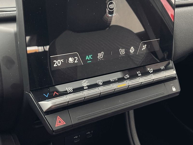 Renault Captur (2026) Techno 1,0TCe 90k - fotka 15 z 26