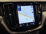 Volvo XC60 D4 AWD R-DESIGN REZERVACE - náhled 8