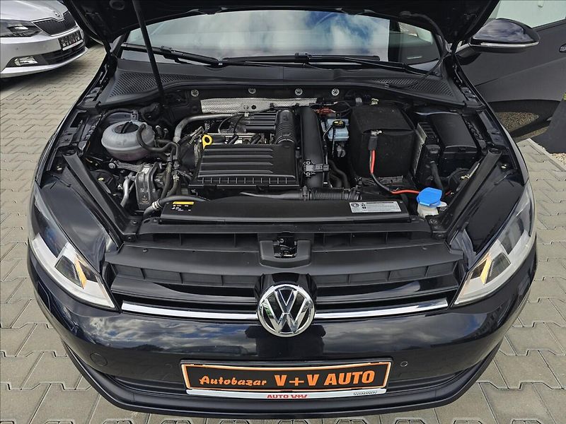 Volkswagen Golf VII 1,4TSi 92KW CUP NAVI - fotka 44 z 46