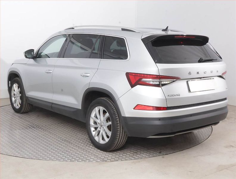 Škoda Kodiaq (2021) Style Plus 2.0 TSI - fotka 4 z 16