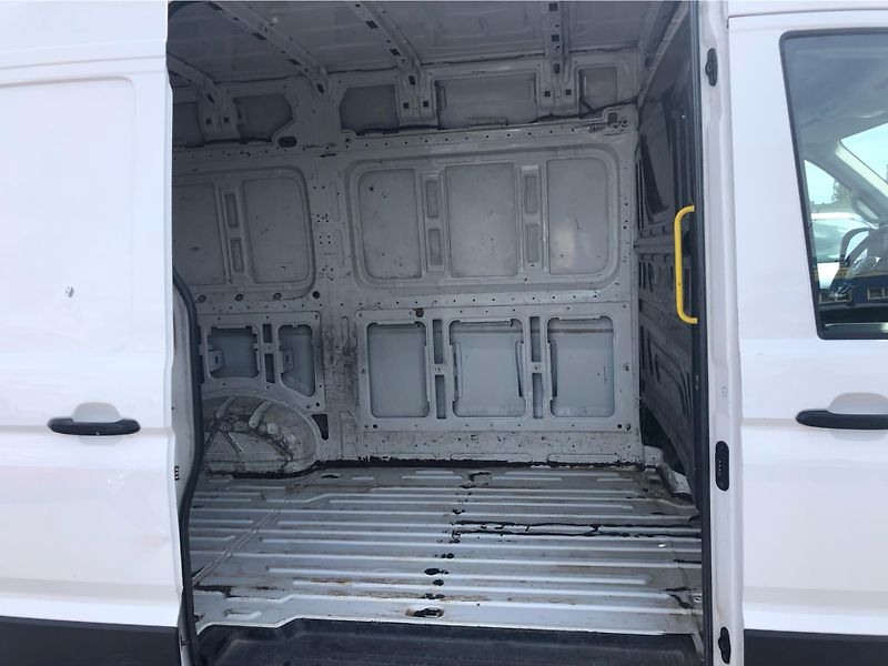 Volkswagen Crafter 2.0 TDI L2H2 - fotka 13 z 30
