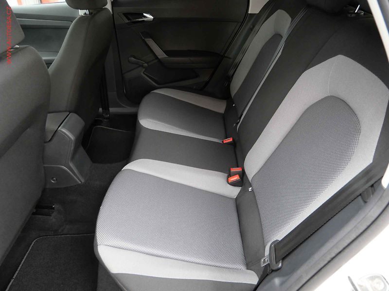 Seat Ibiza (2018) 1.0 MPi, AC, park.asist - fotka 10 z 23